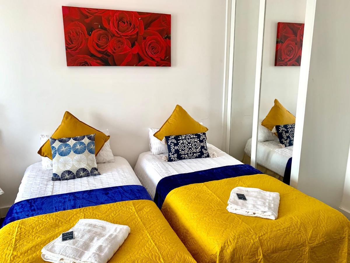 2-Bedrooms Modern Apartment Next To Velodrome, Lounge, Balcony, Parking, Abba London Exterior photo