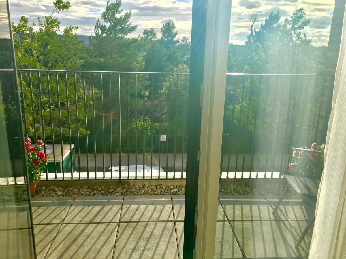 2-Bedrooms Modern Apartment Next To Velodrome, Lounge, Balcony, Parking, Abba London Exterior photo